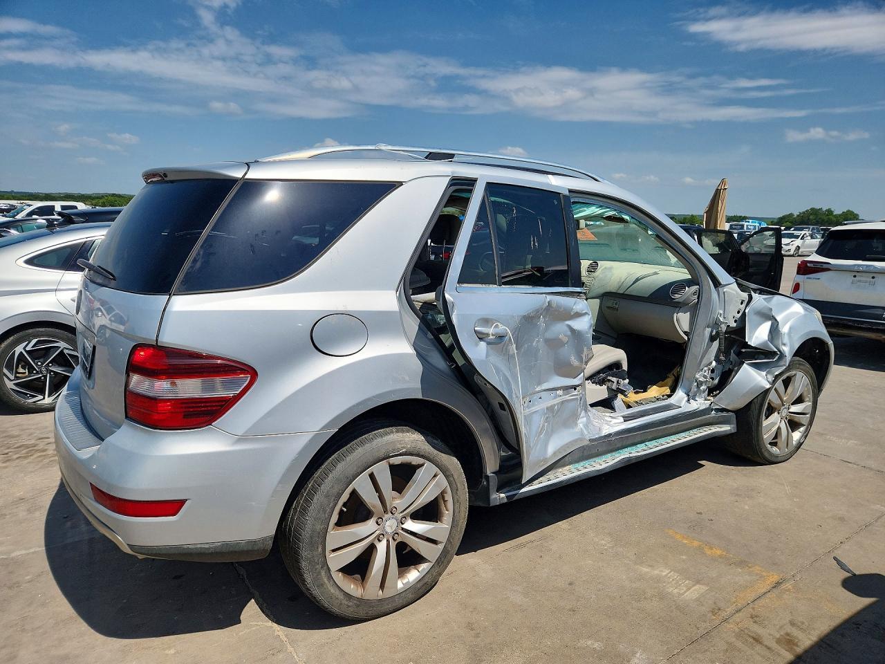 2010 Mercedes-Benz Ml 350 - Фото 3