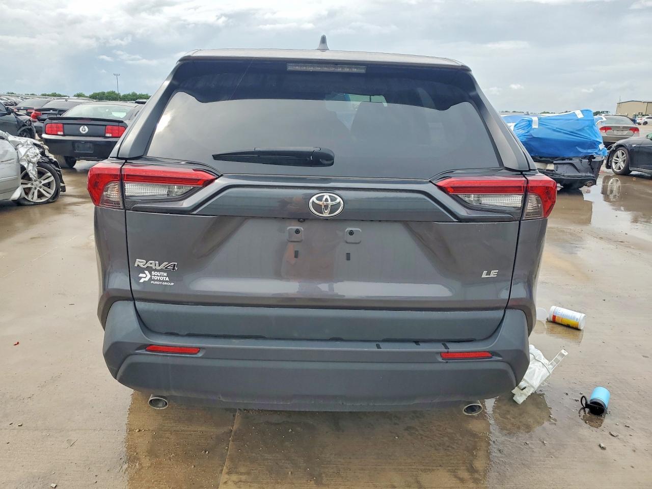 2024 Toyota Rav4 Le - Image 6
