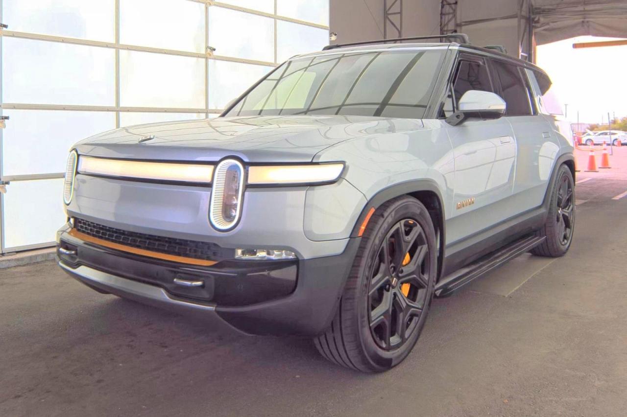 2023 Rivian R1S Adventure - Фото 2