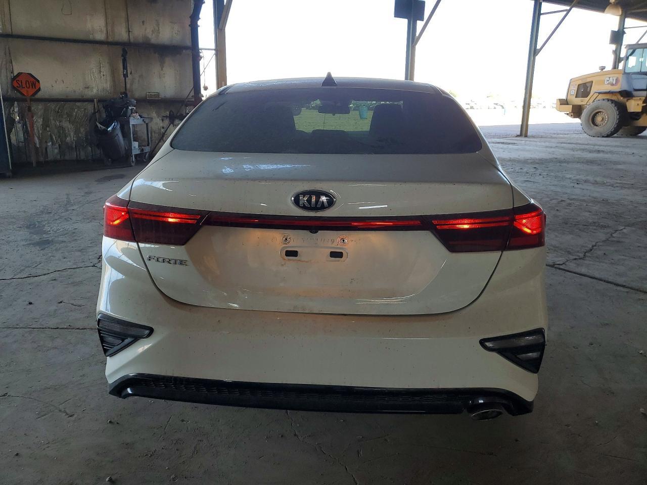 2020 Kia Forte Lxs - Фото 6