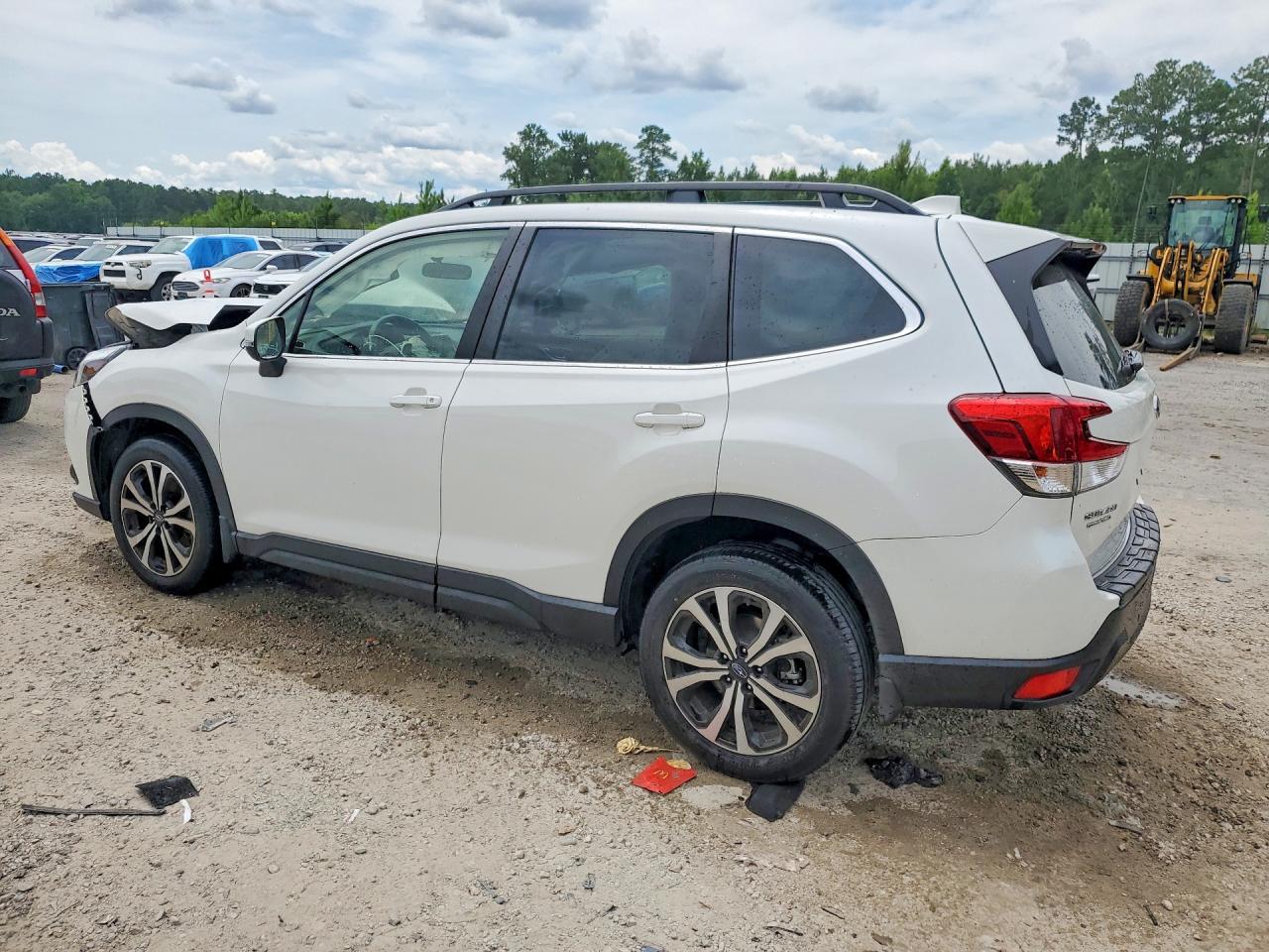 2023 Subaru Forester Limited - Image 2