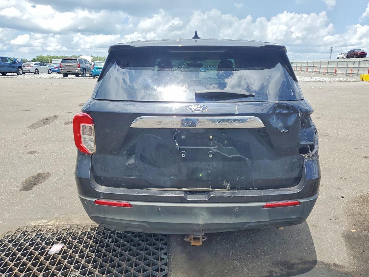 2021 Ford Explorer - Image 6