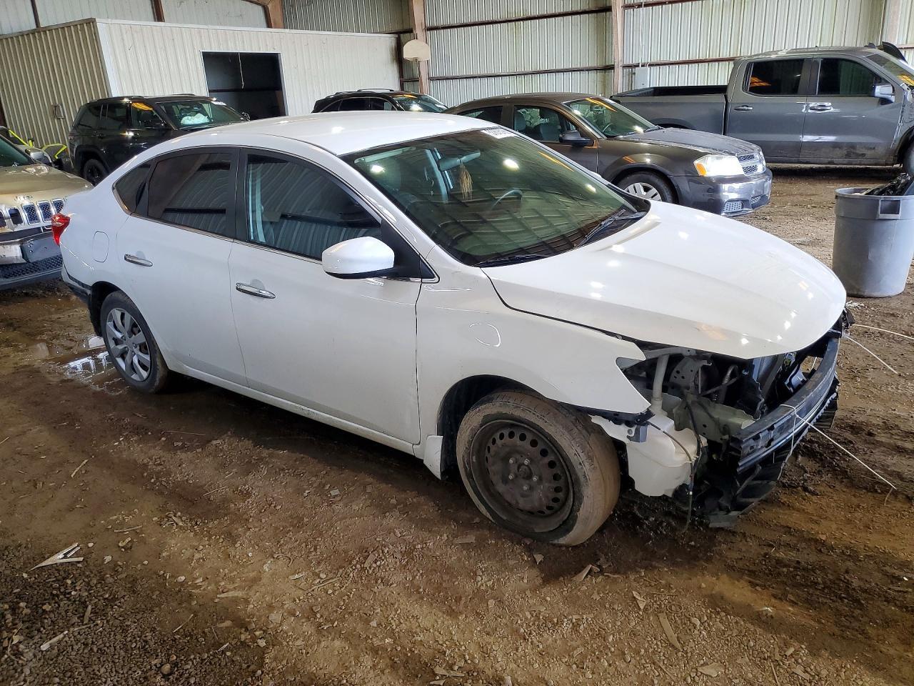 2019 Nissan Sentra S - Фото 4