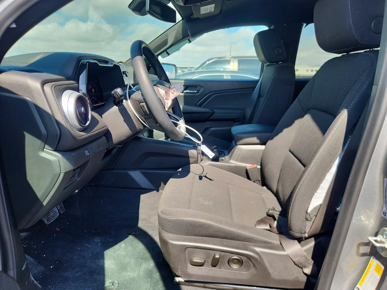 2025 Chevrolet Colorado Lt - Image 7
