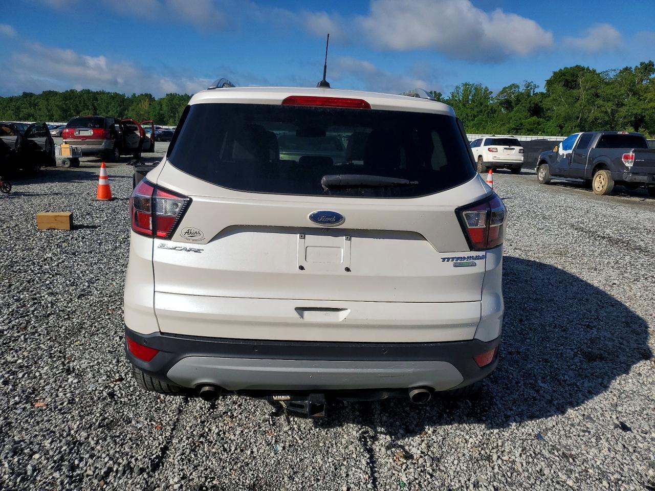 2017 Ford Escape - Фото 6