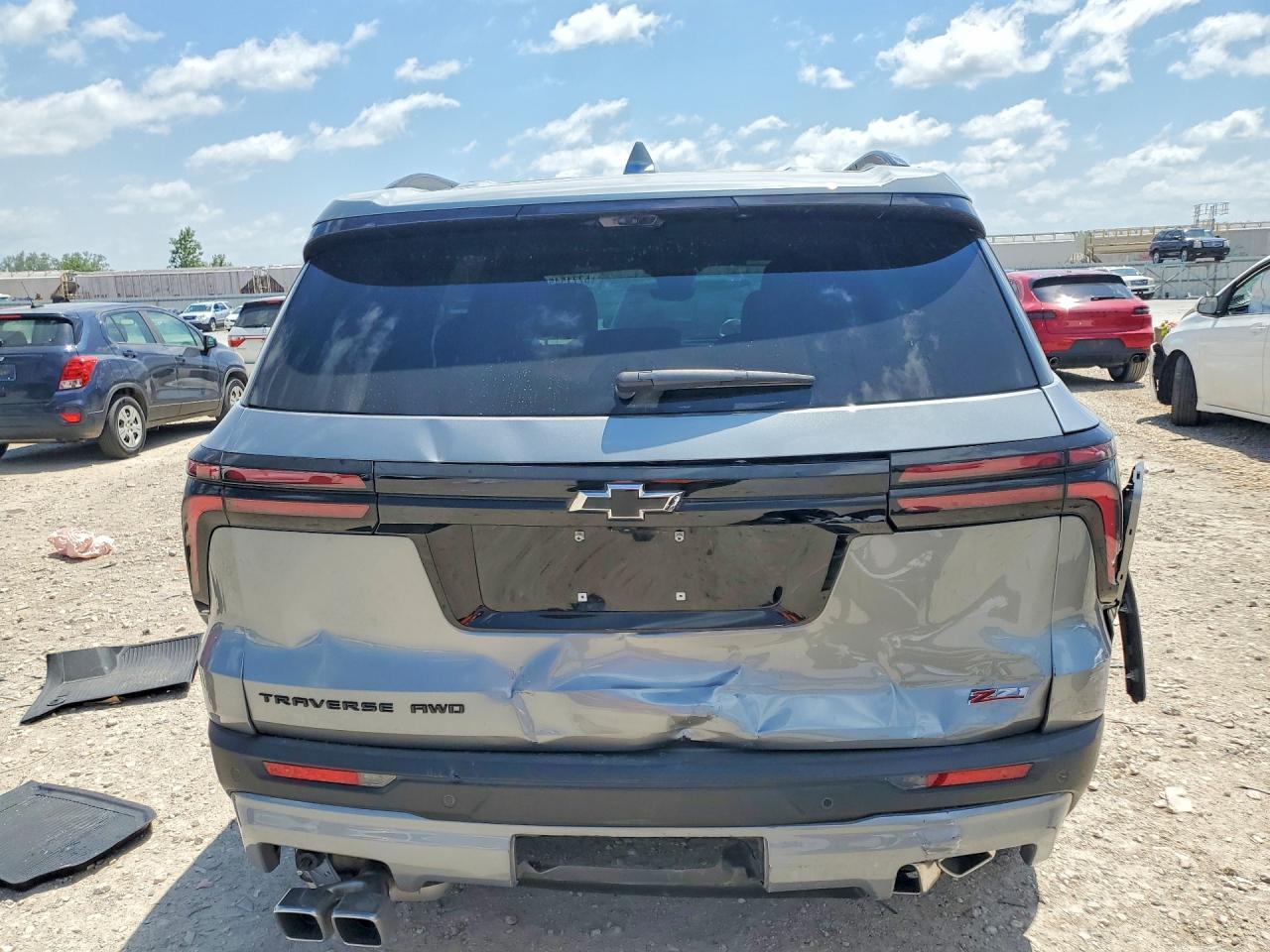 2026 Chevrolet Traverse Z71 - Image 6