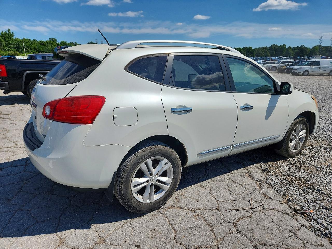 2012 Nissan Rogue S - Image 3