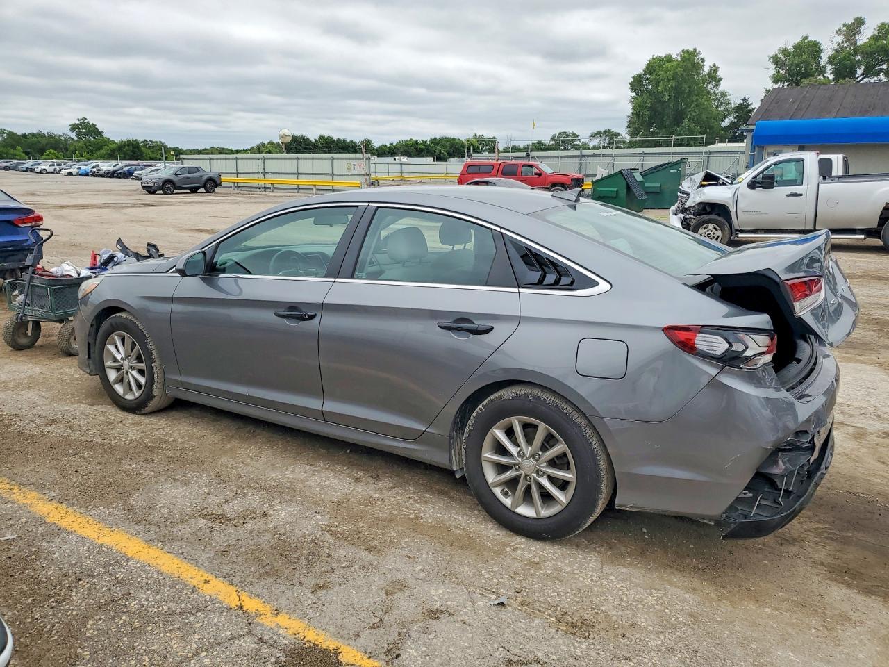 2018 Hyundai Sonata Eco - Фото 2