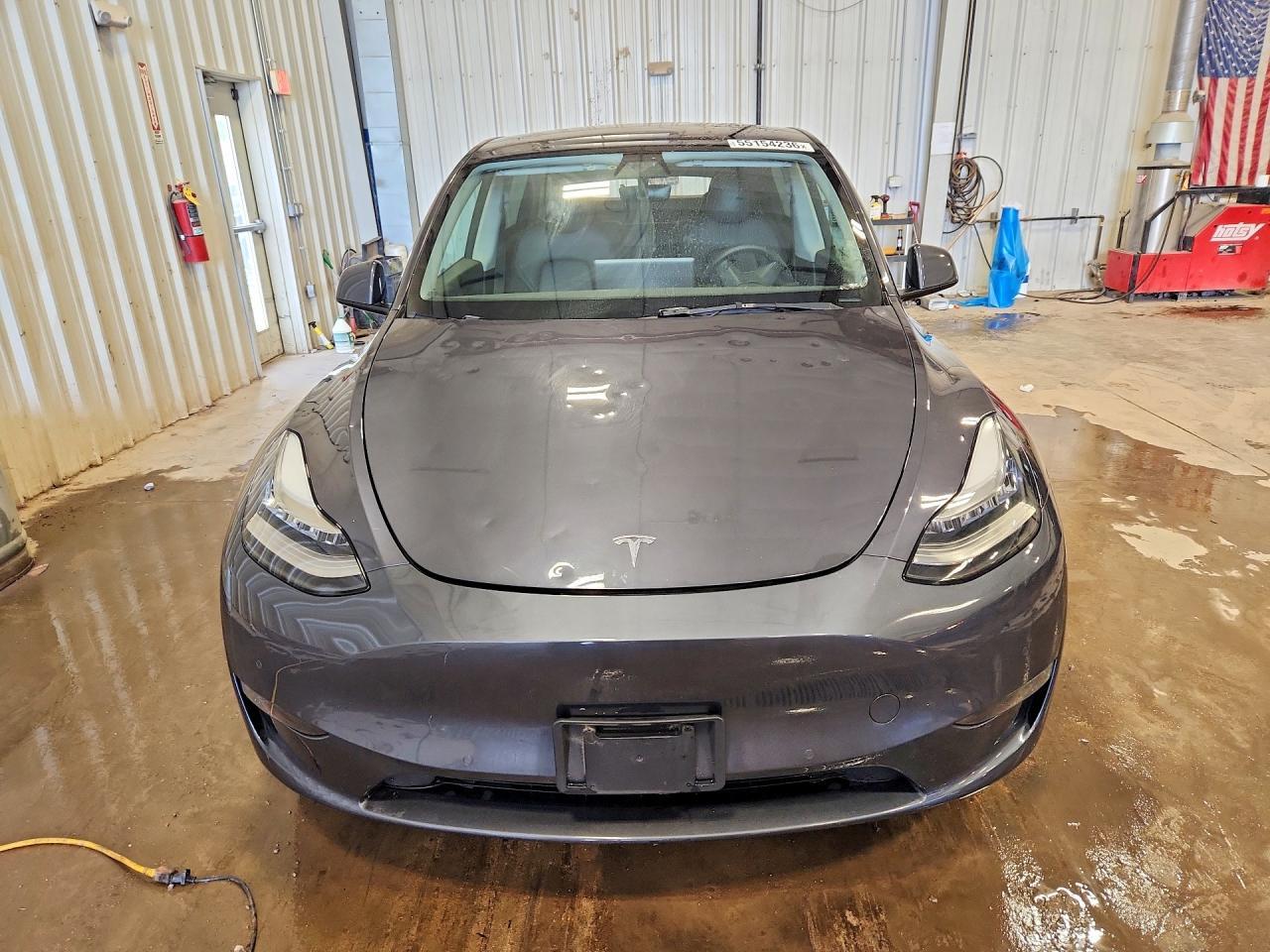 2022 Tesla Model Y - Фото 5