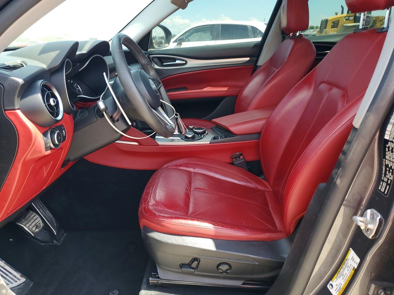2018 Alfa Romeo Stelvio Sport - Фото 7