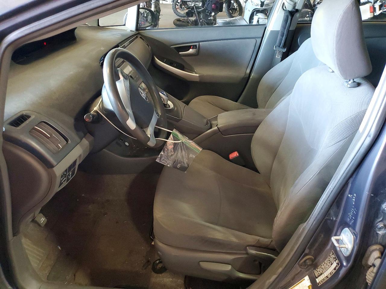 2010 Toyota Prius Iii - Фото 7