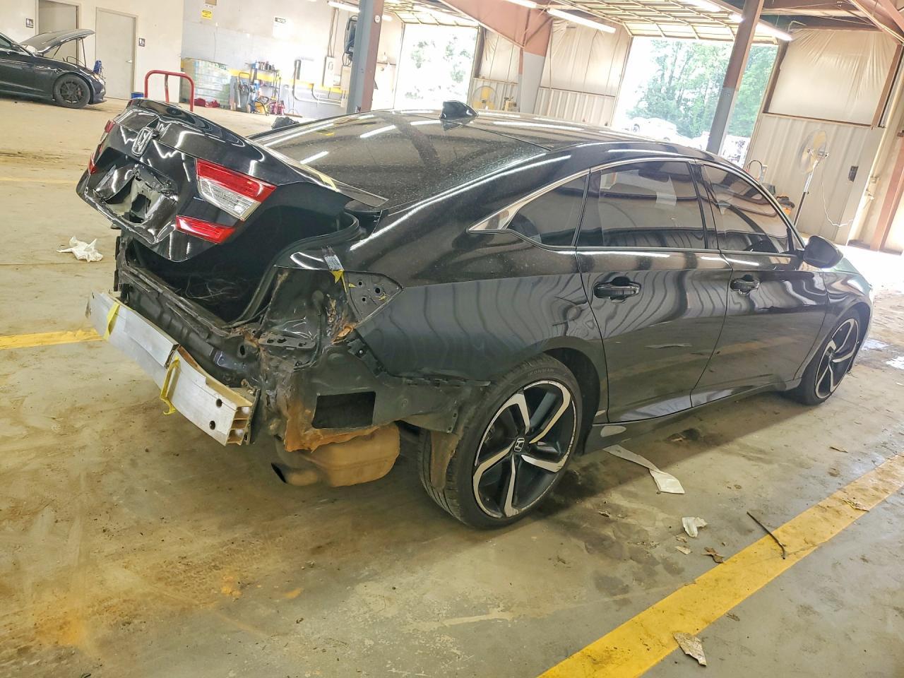 2019 Honda Accord Sport - Image 3