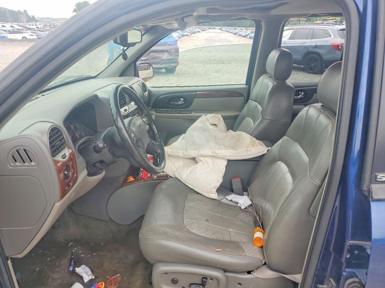 2002 GMC Envoy - Фото 7