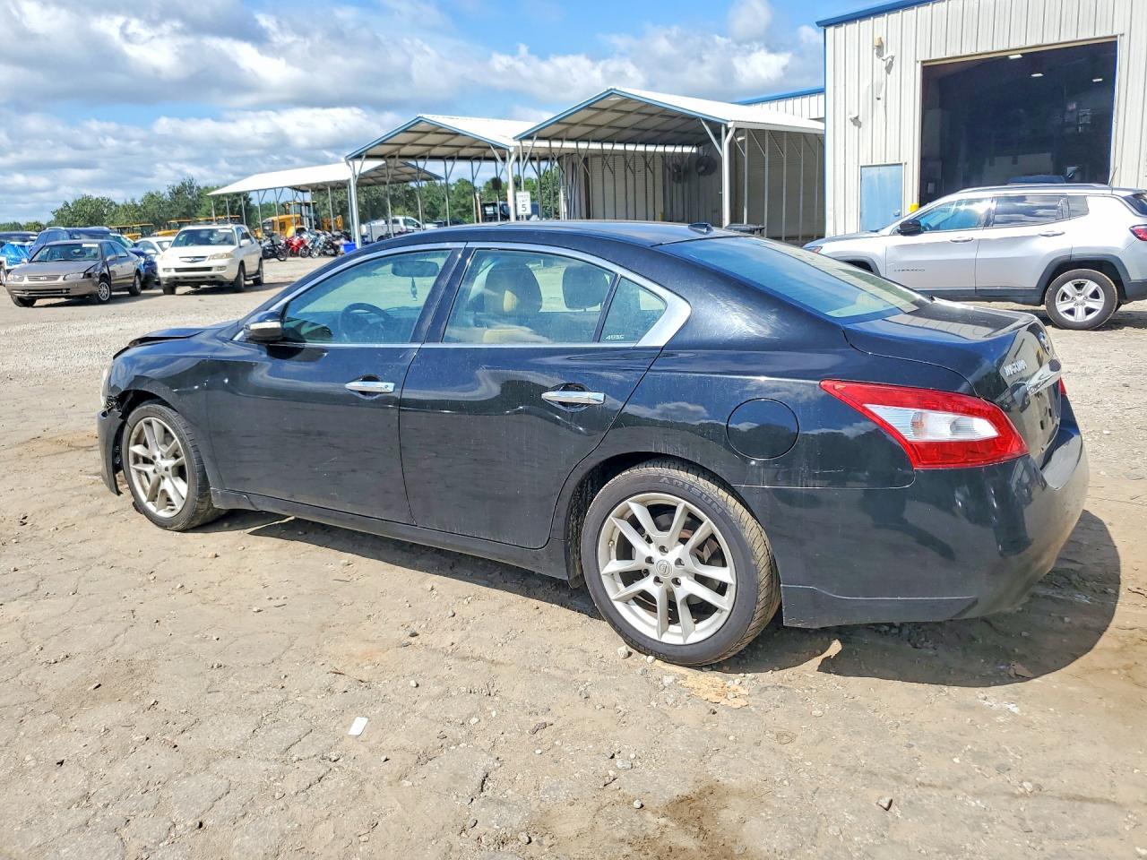 2009 Nissan Maxima 3.5 S - Фото 2