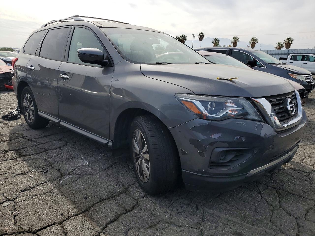 2019 Nissan Pathfinder S - Фото 4