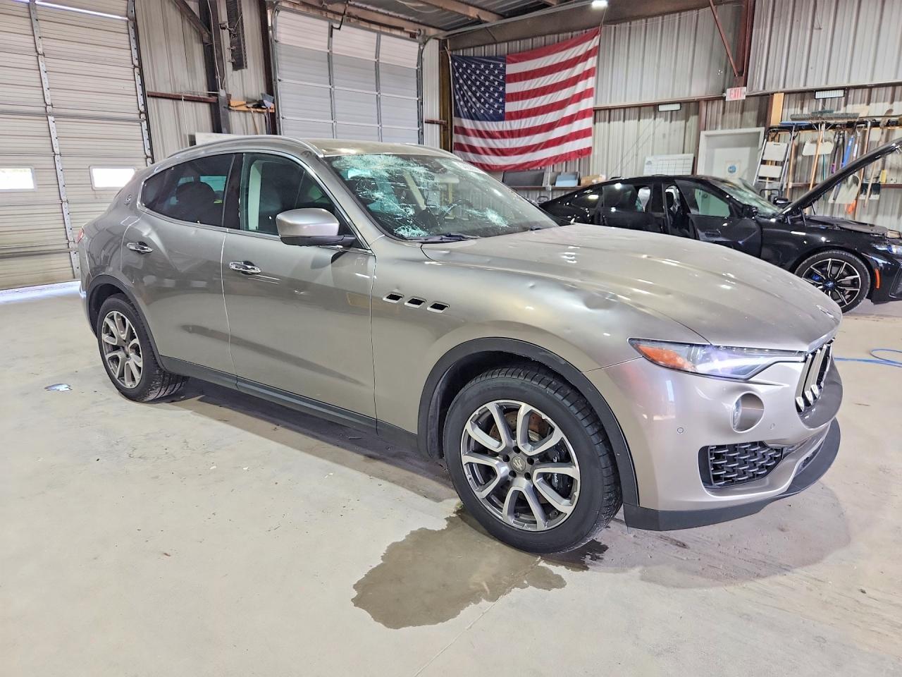 2017 Maserati Levante S - Фото 4