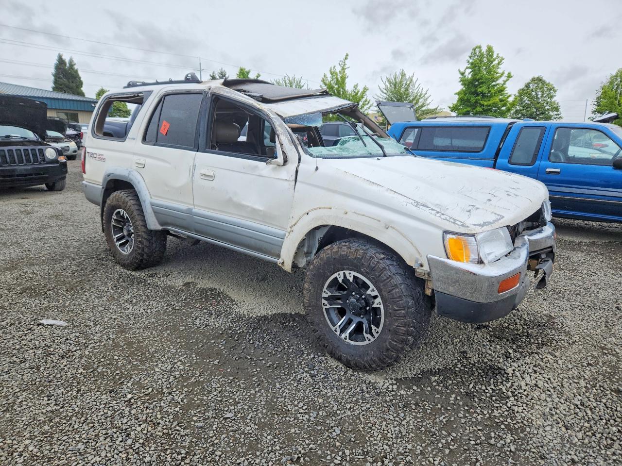 2000 Toyota 4Runner Limited - Image 4