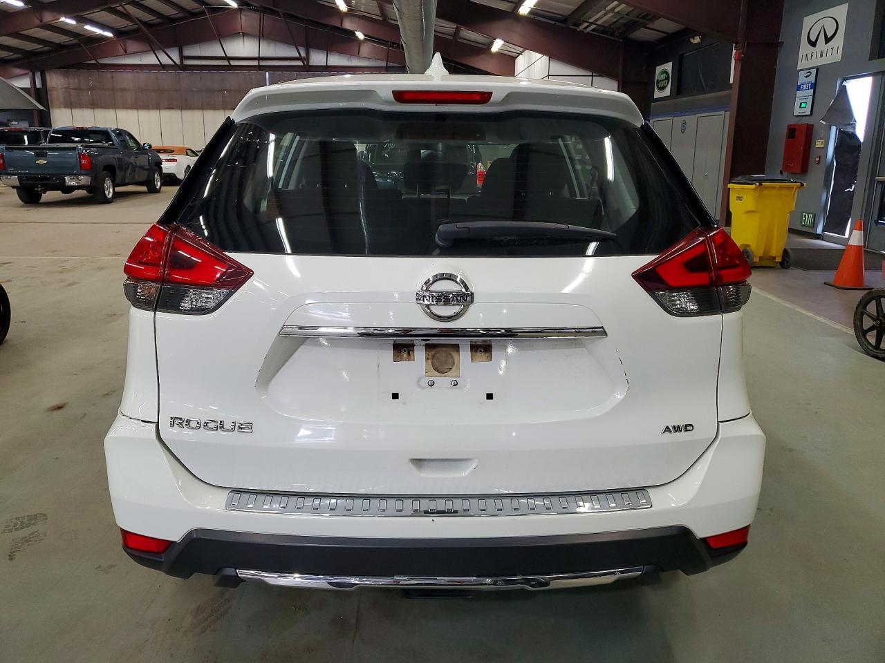 2017 Nissan Rogue S - Фото 6