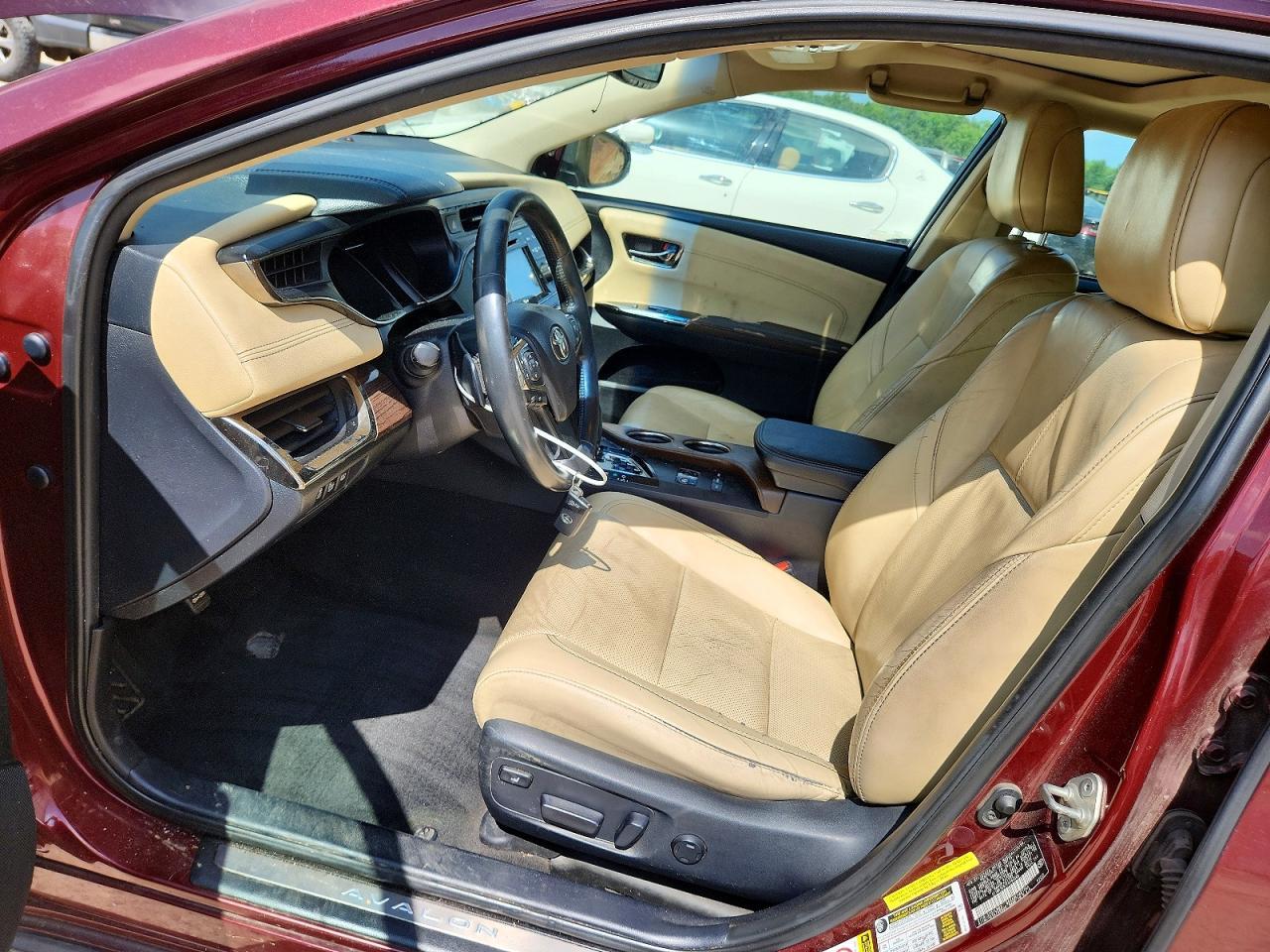 2015 Toyota Avalon Limited - Image 7