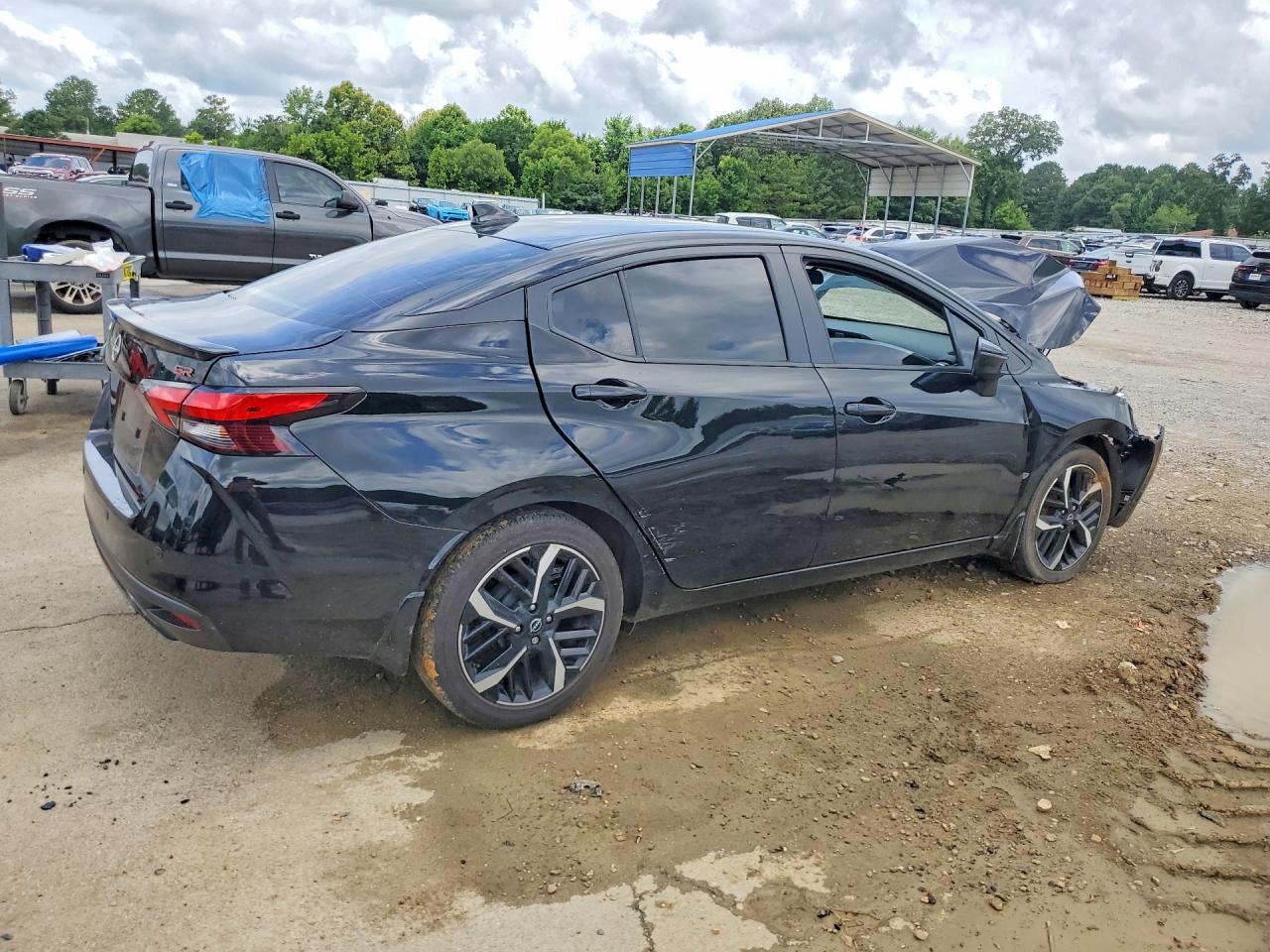 2025 Nissan Versa Sr - Фото 3