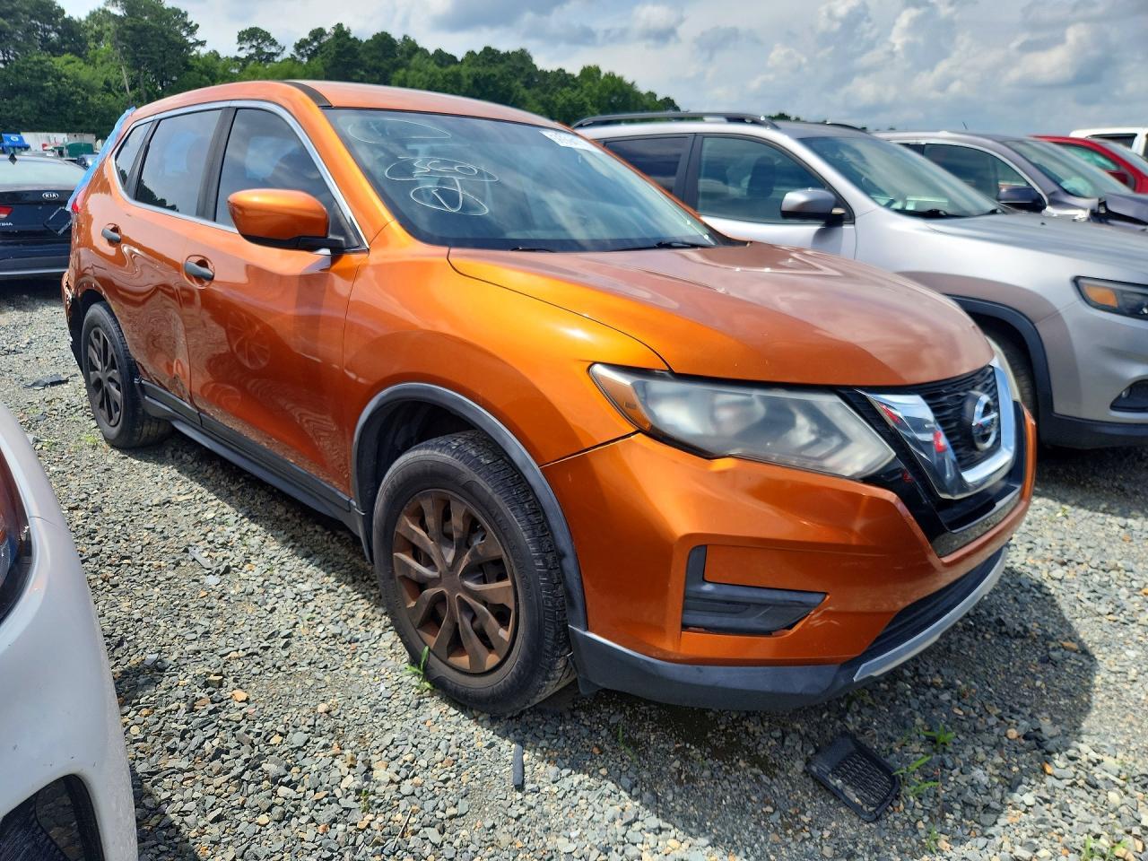 2017 Nissan Rogue S - Image 4