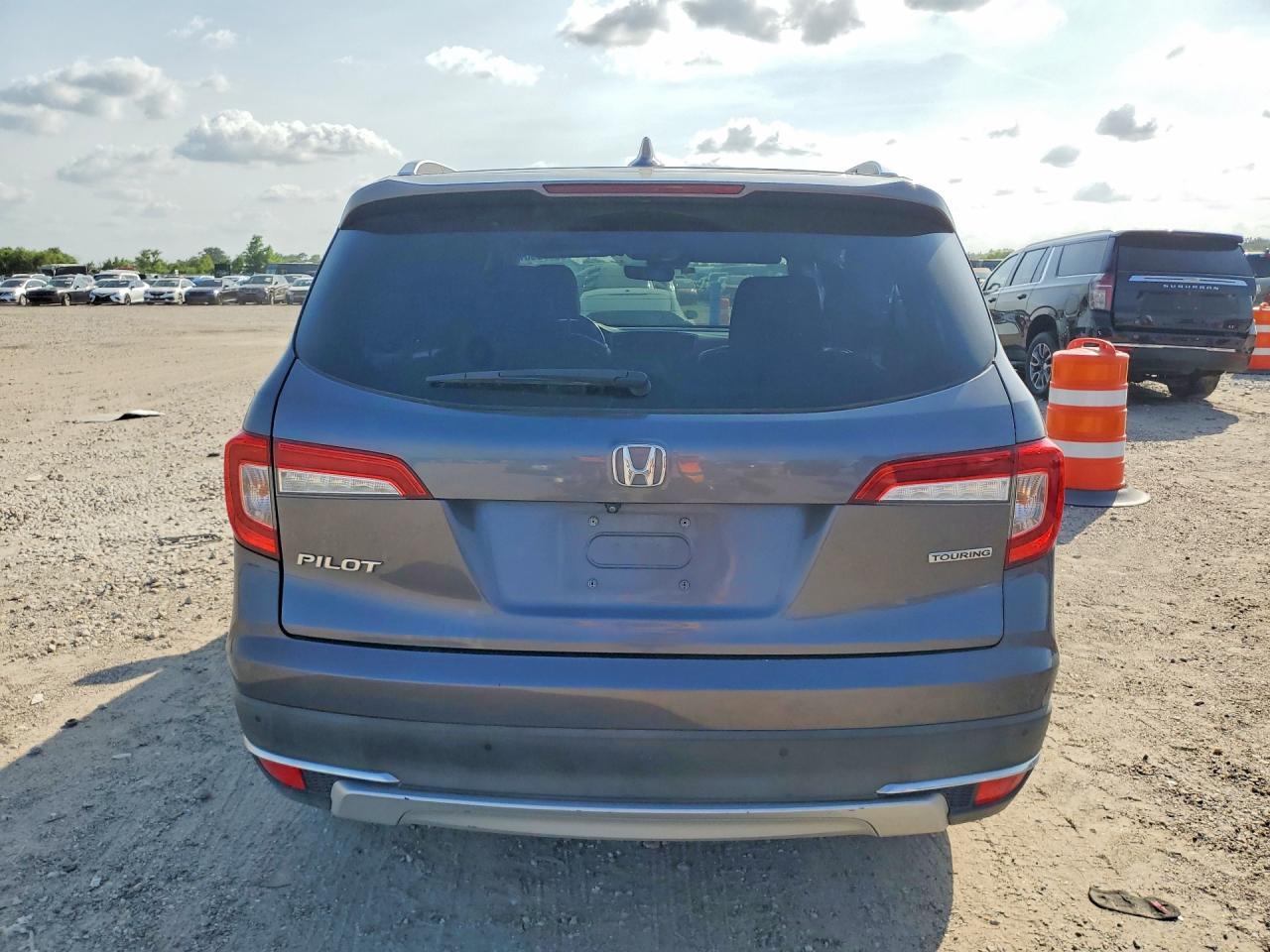 2020 Honda Pilot Touring - Image 6