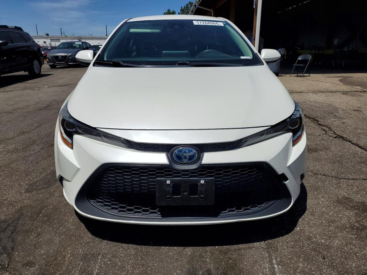2020 Toyota Corolla Le - Image 5
