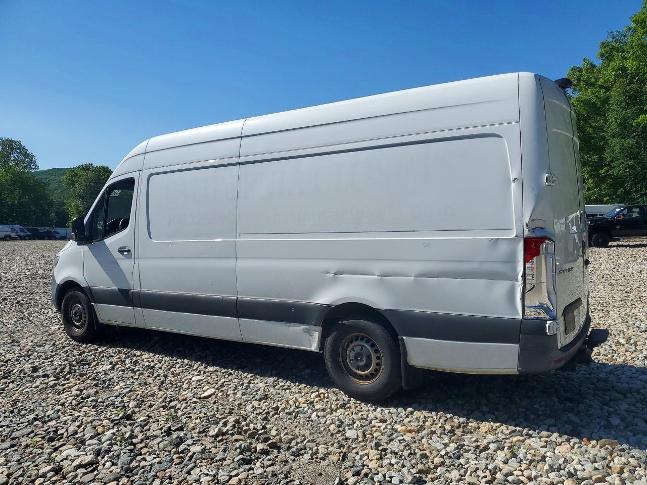2022 Mercedes-Benz Sprinter 2500 - Фото 2