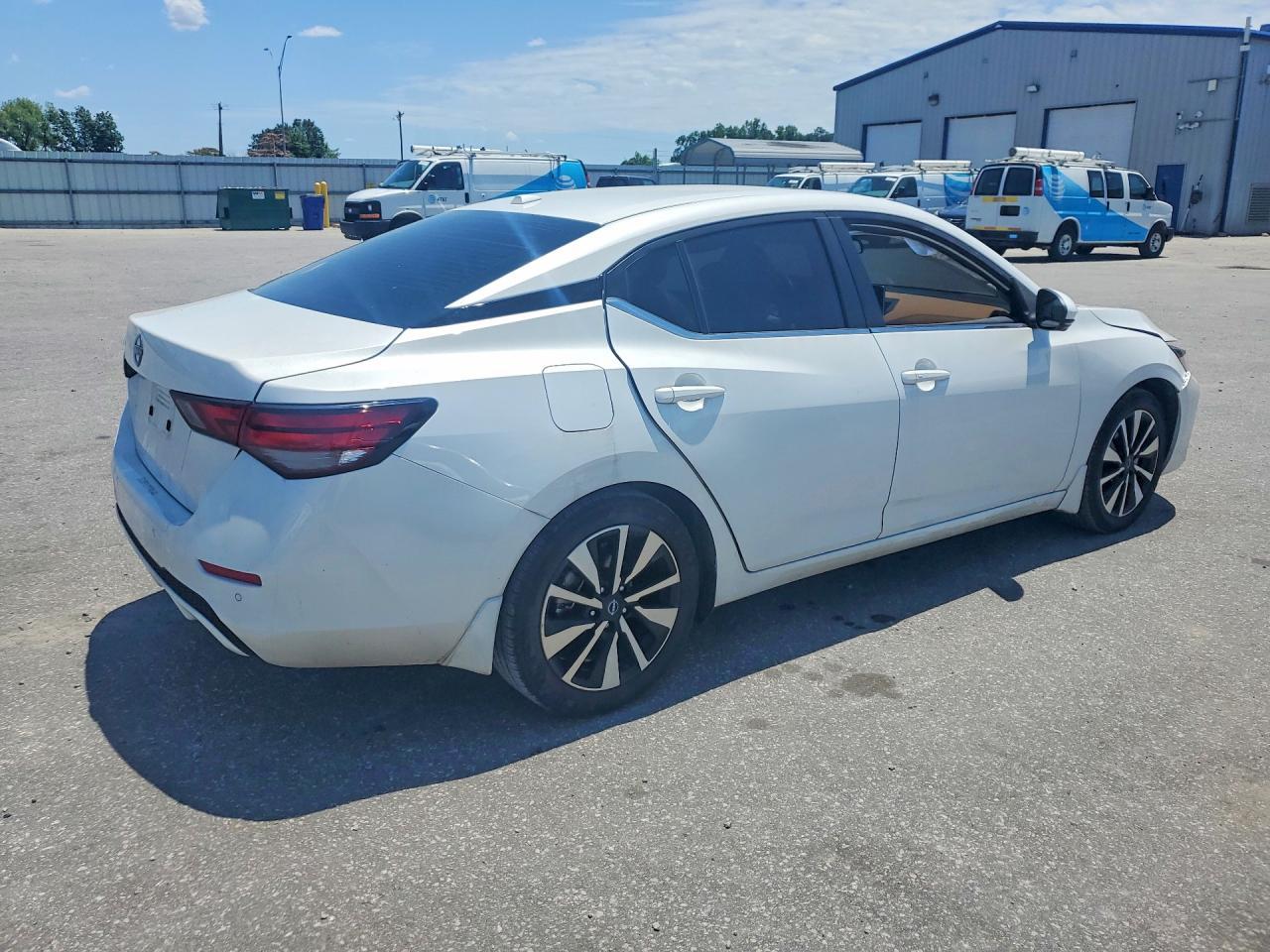 2025 Nissan Sentra Sv - Image 3