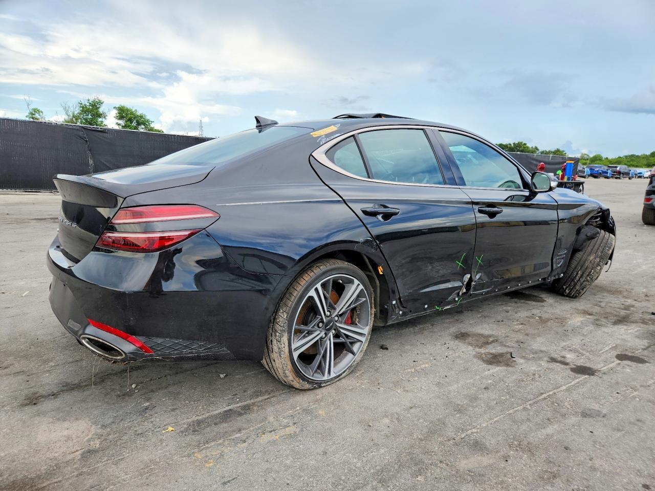 2025 Genesis G70 2.5T Sport Prestige - Фото 3