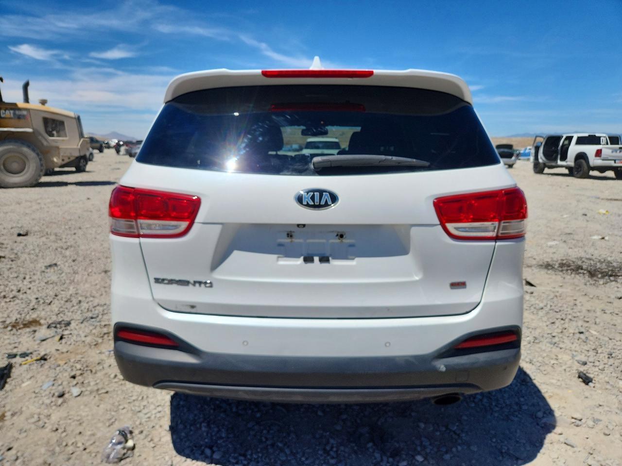 2016 Kia Sorento Lx - Image 6