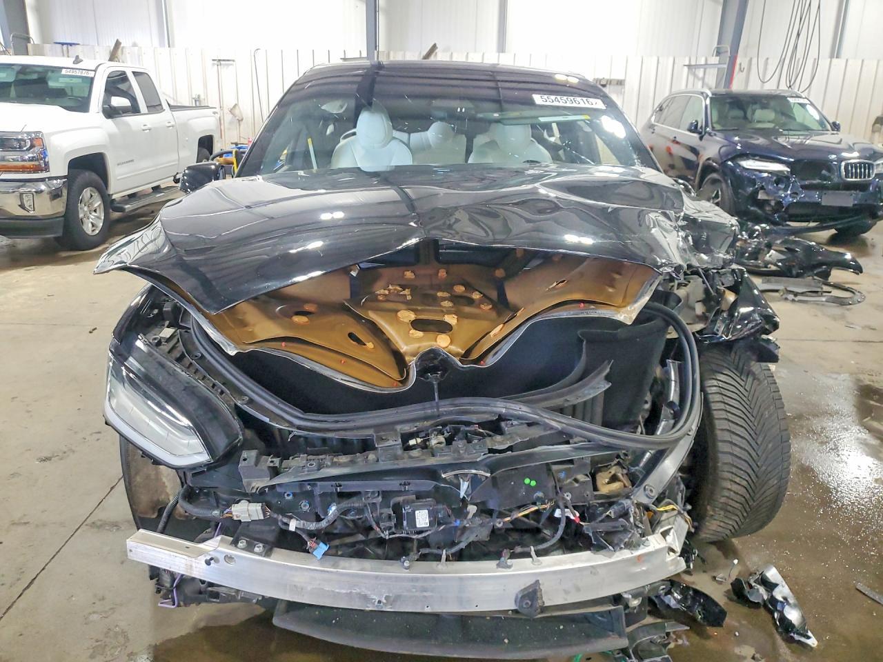 2023 Tesla Model X - Image 5