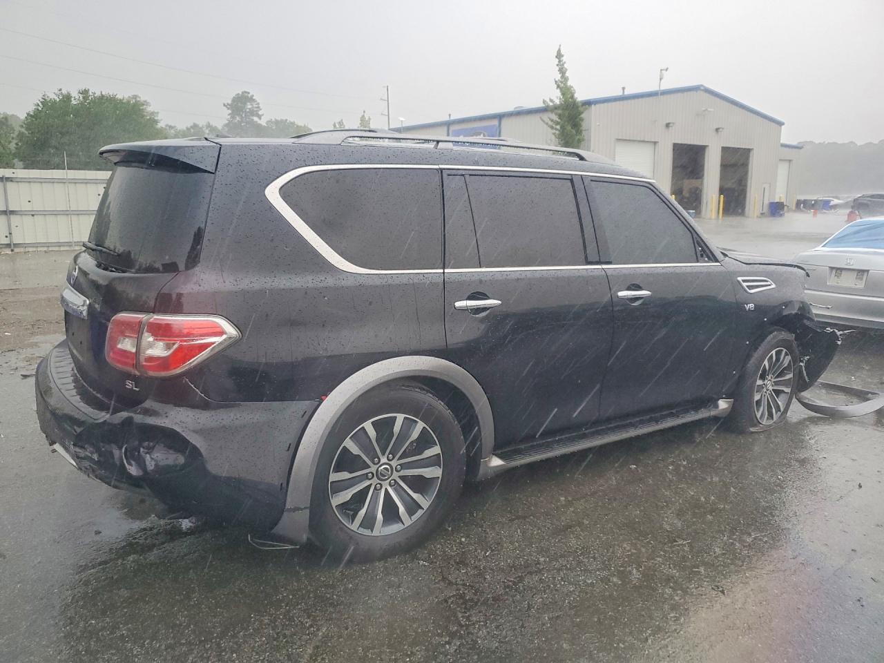 2017 Nissan Armada Sl - Image 3