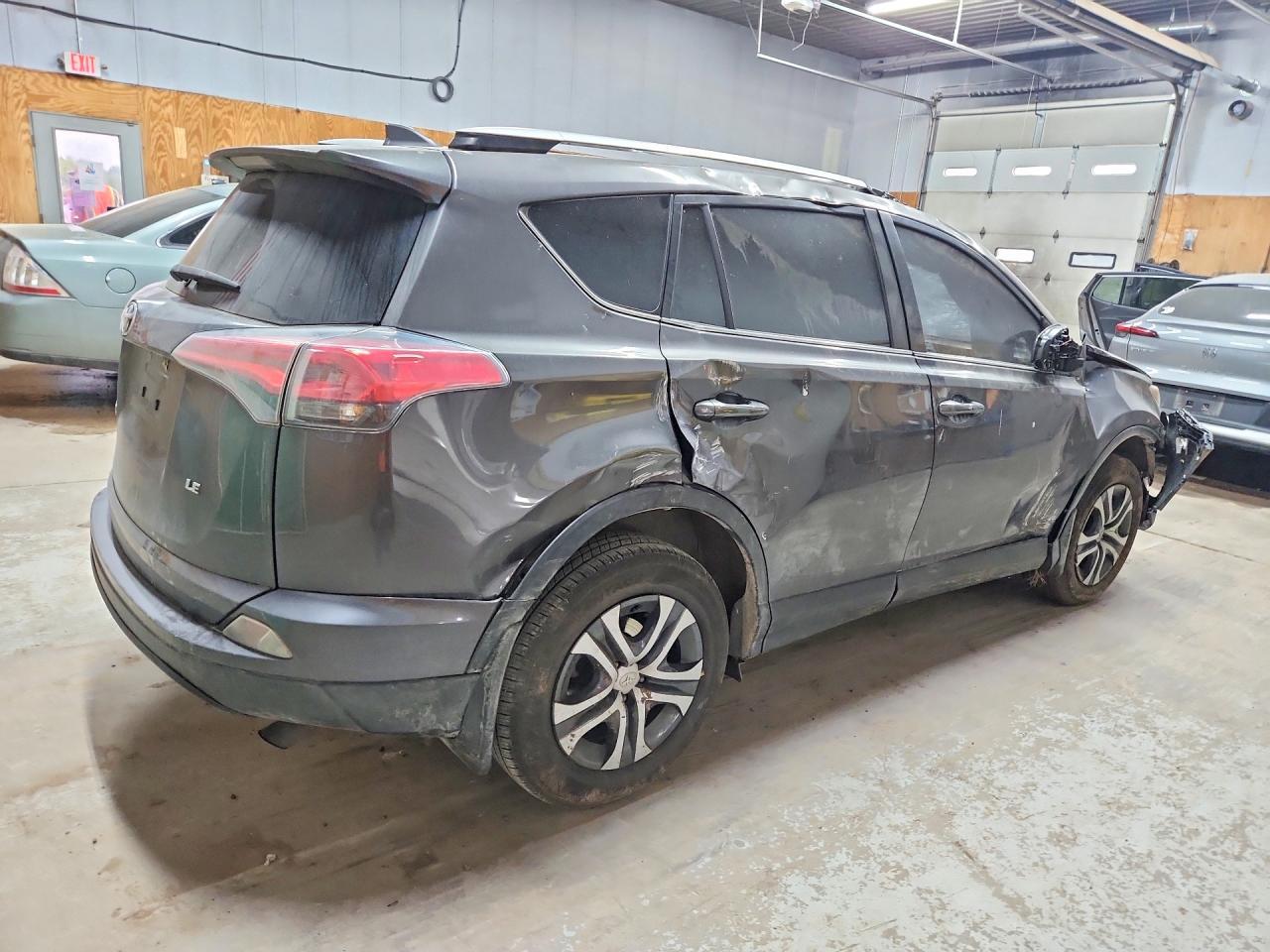 2016 Toyota Rav4 Le - Фото 3