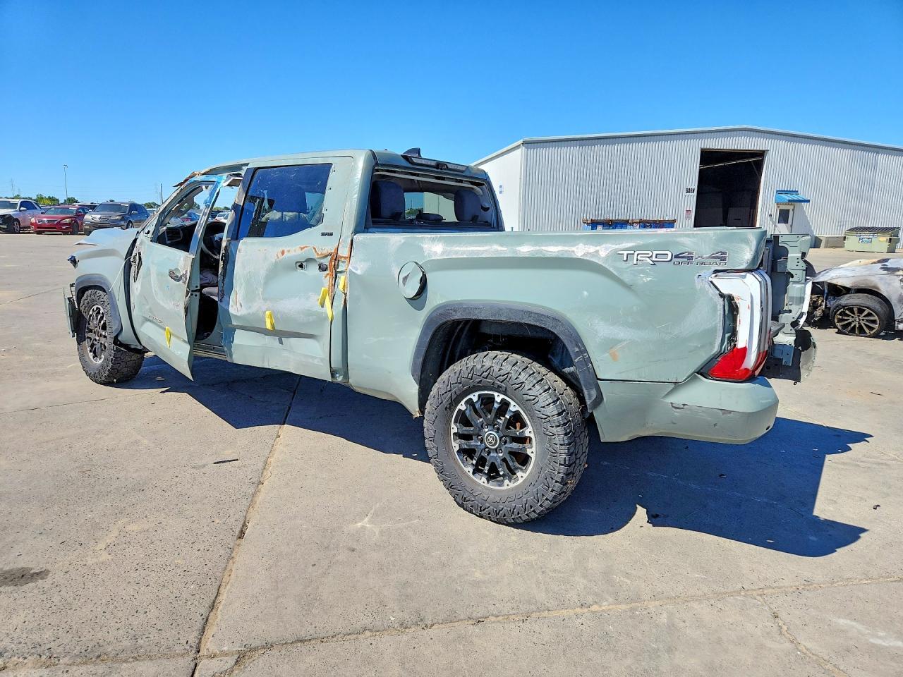2022 Toyota Tundra Crewmax Sr5 - Image 2