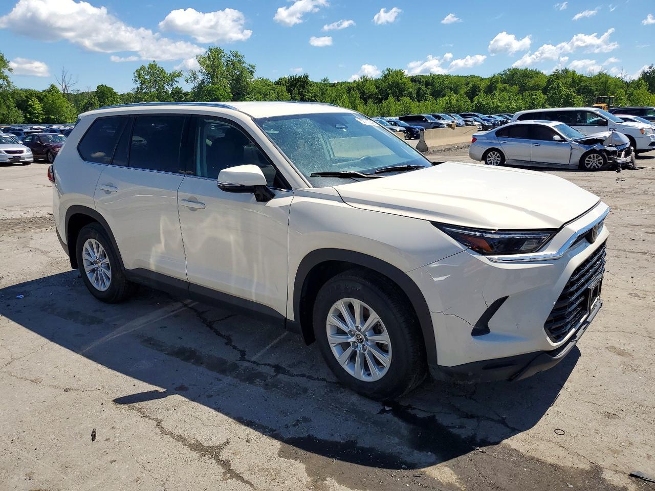 2024 Toyota Grand Highlander Xle - Image 4