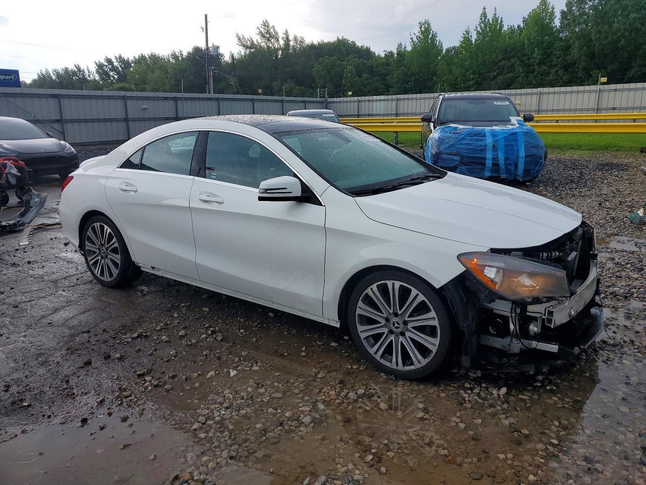 2018 Mercedes-Benz Cla 250 - Фото 4
