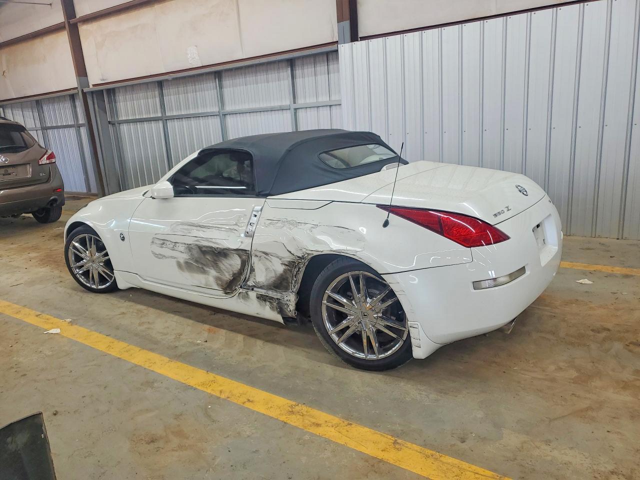 2004 Nissan 350Z - Фото 2