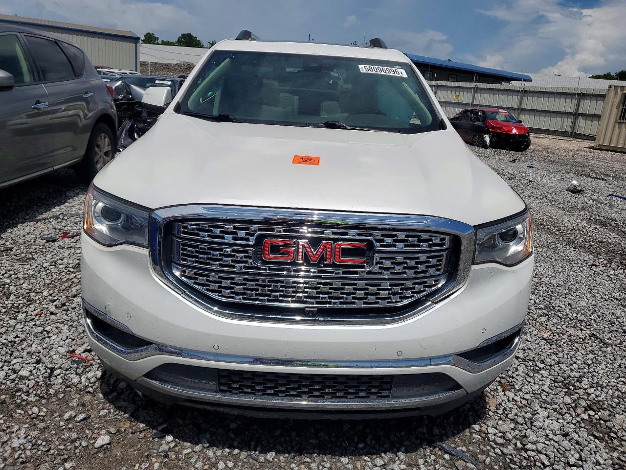2017 GMC Acadia Denali - Image 5