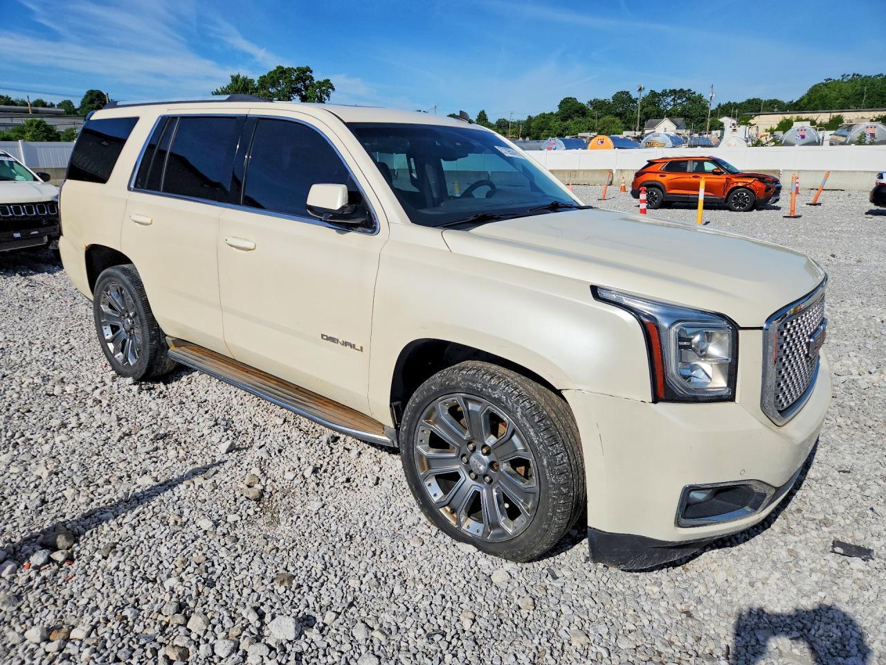2015 GMC Yukon Denali - Фото 4