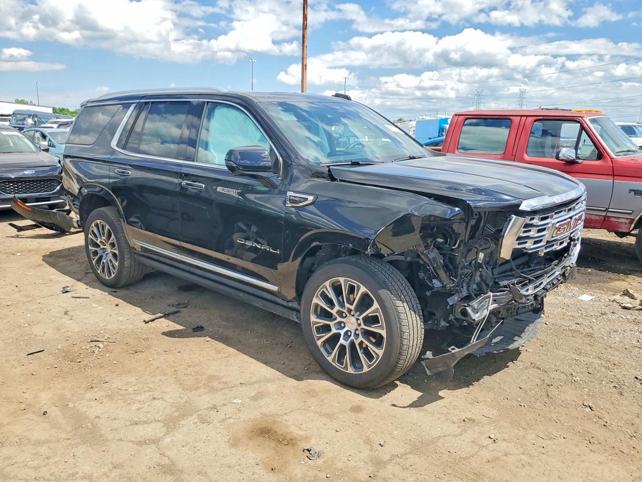 2026 GMC Yukon Denali - Фото 4
