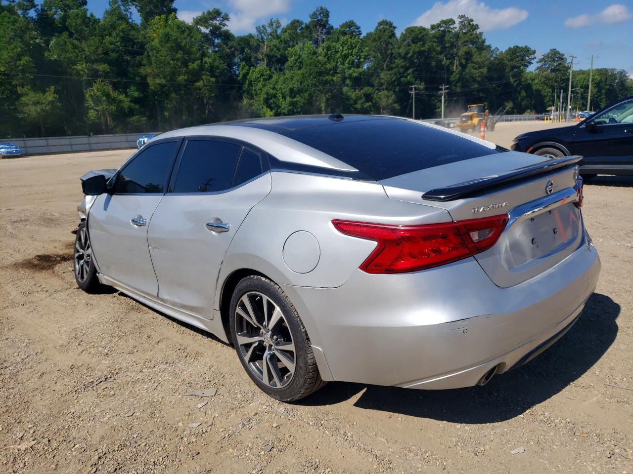 2016 Nissan Maxima Platinum - Image 2