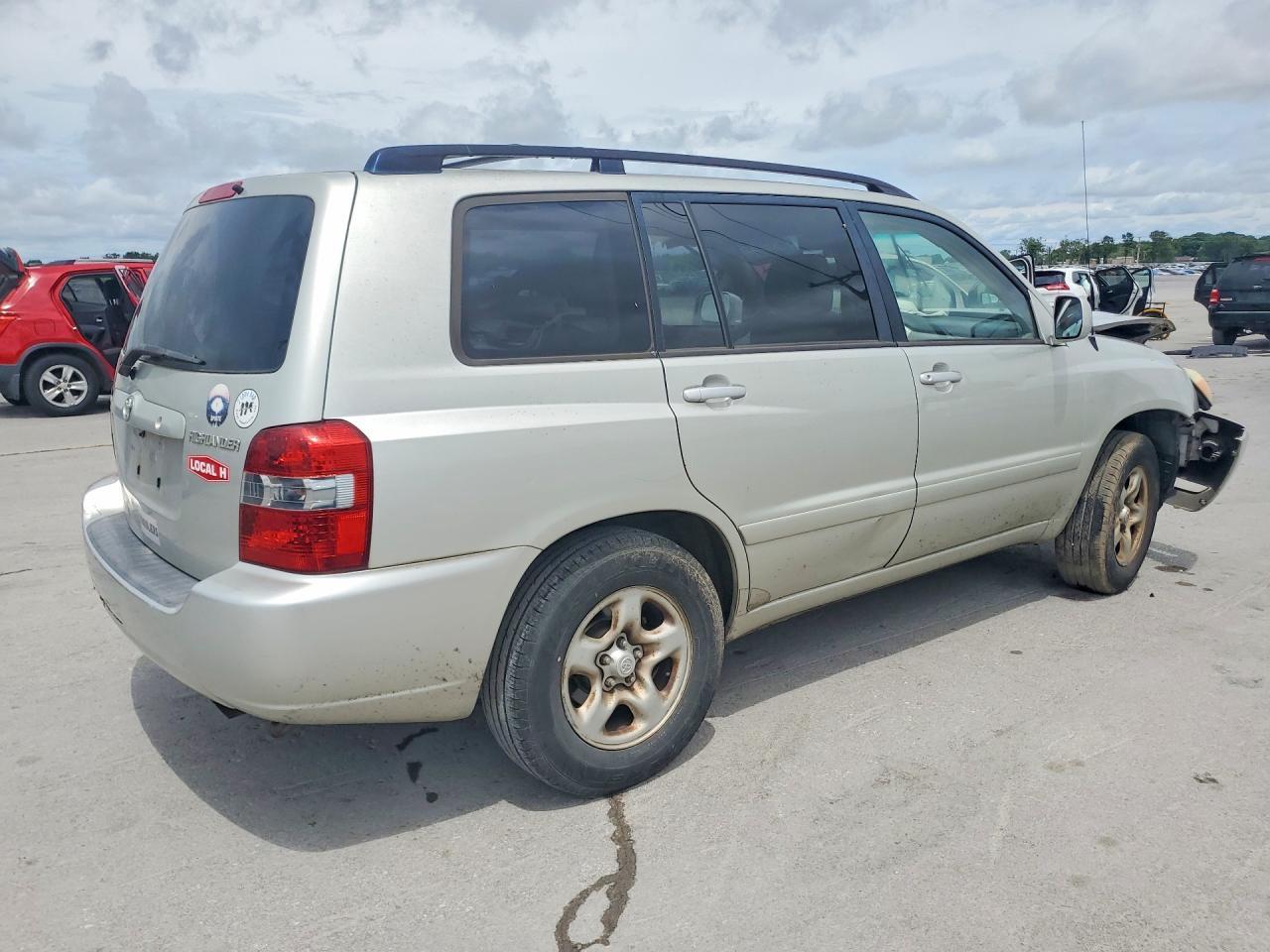 2004 Toyota Highlander Base - Фото 3