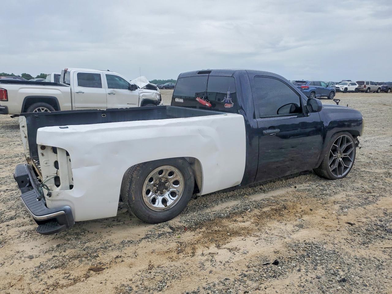 2008 Chevrolet Silverado C1500 - Фото 3
