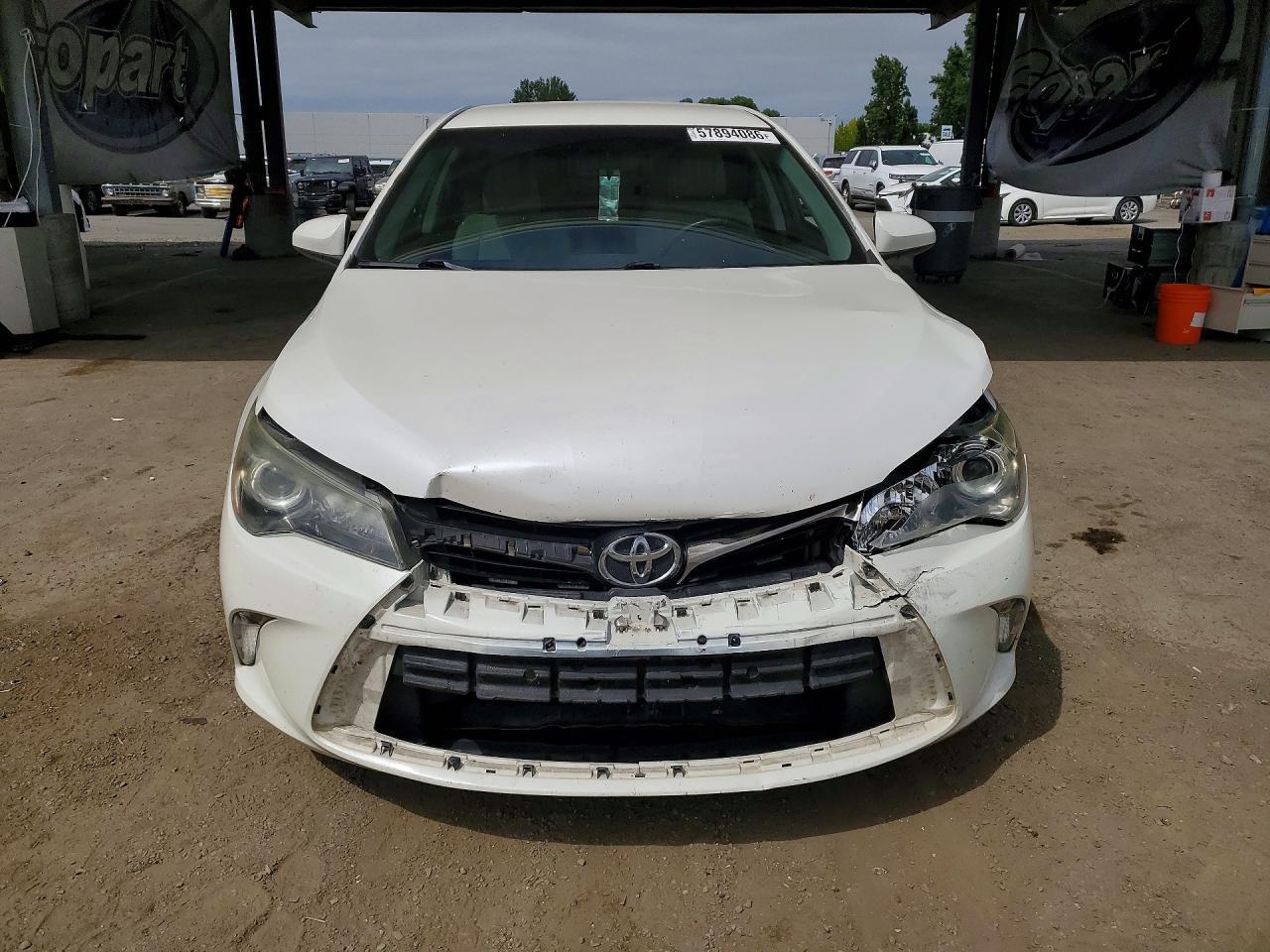 2015 Toyota Camry Se - Image 5