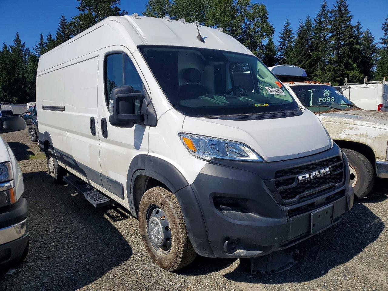 2023 Ram Promaster 2500 Delivery Van - Image 4
