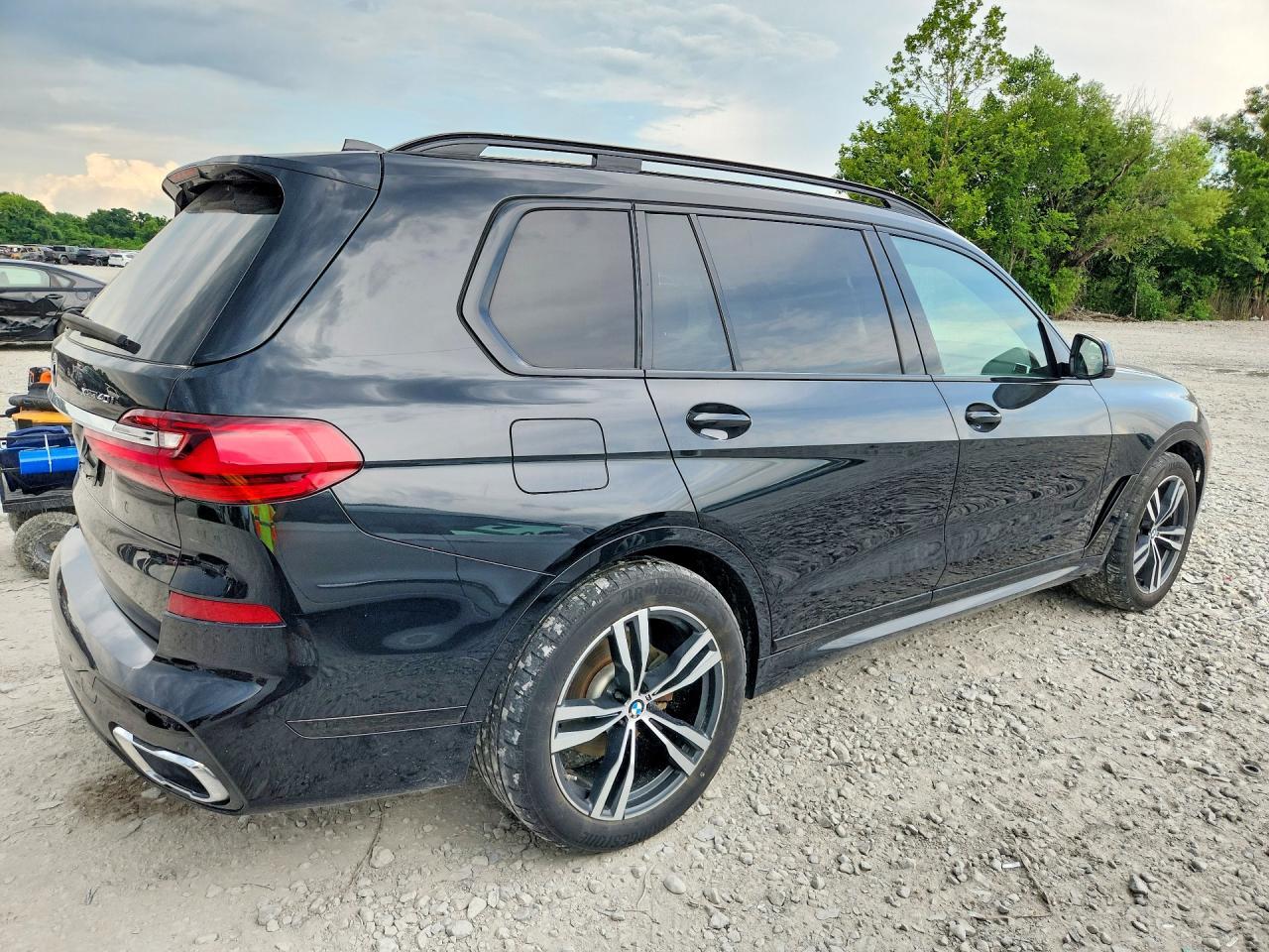 2020 BMW X7 xDrive40I - Image 3