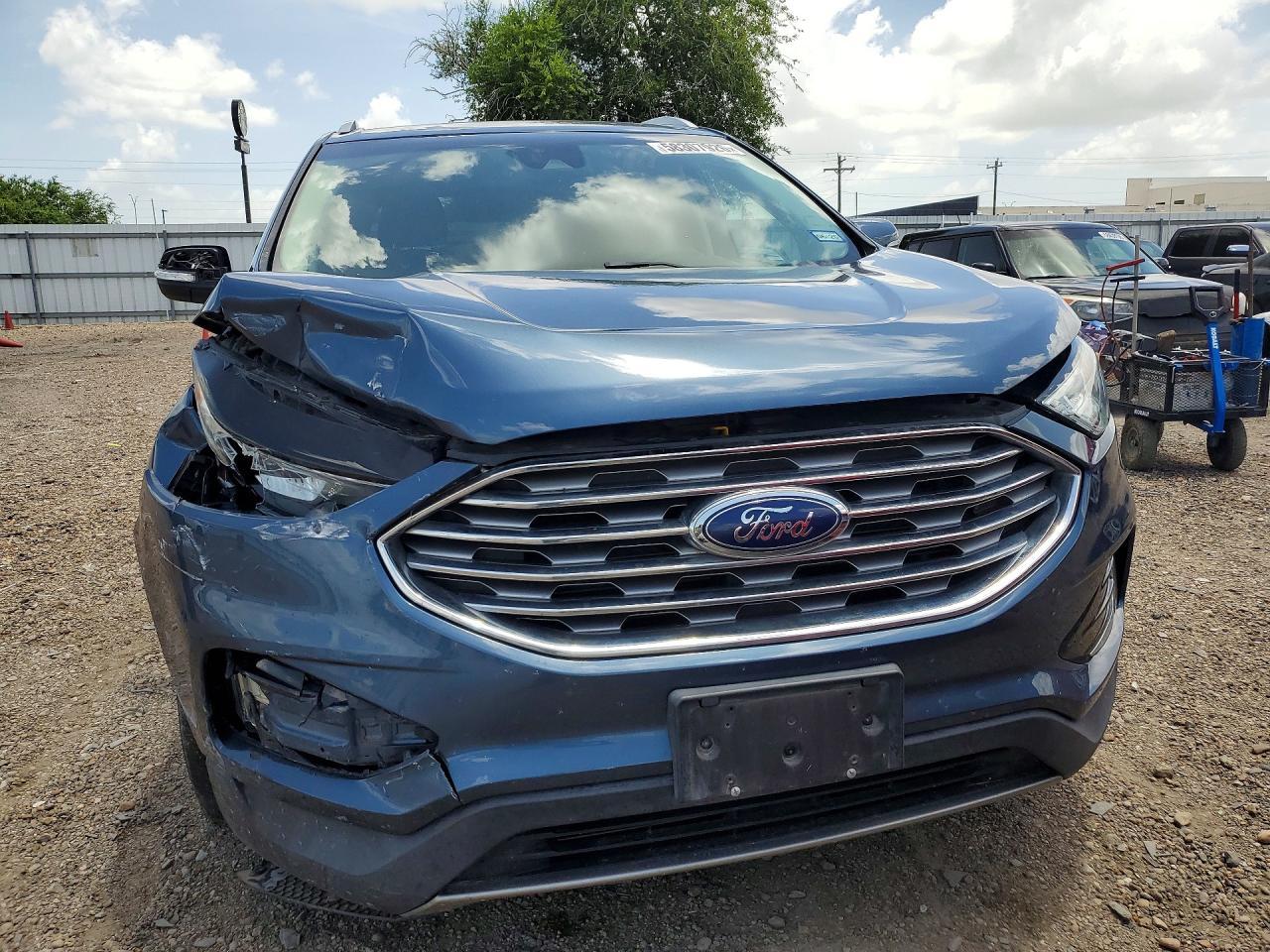 2019 Ford Edge - Image 5