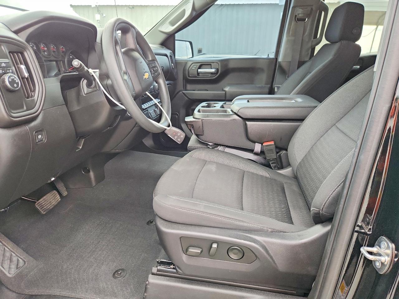 2024 Chevrolet Silverado C1500 Custom - Фото 7