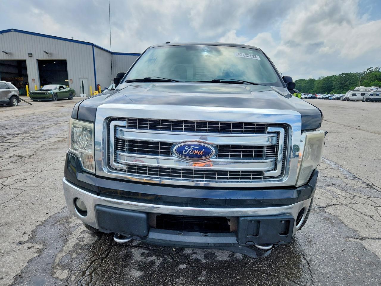 2013 Ford F150 - Image 5
